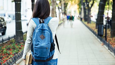 Il Gap Year (o anno sabbatico) è generalmente un periodo di tempo in cui uno studente neo diplomato esplora diverse opzioni prima di intraprendere la propria strada. È l’occasione per approfondire una lingua, un percorso formativo o semplicemente per prendersi del tempo e individuare le proprie aspirazioni. 