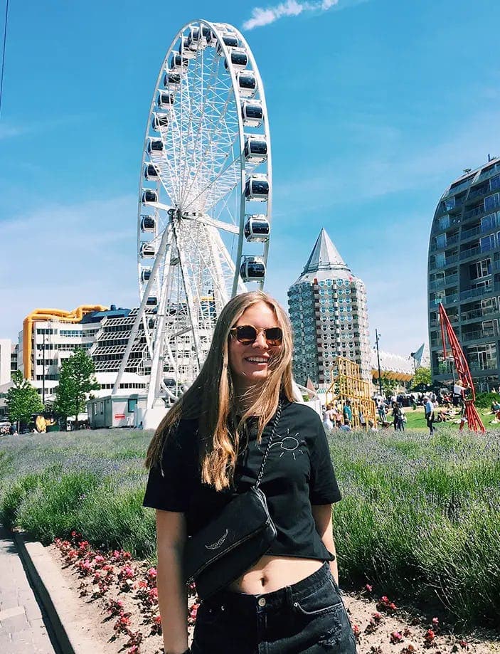 High School Netherlands - student by the big wheel