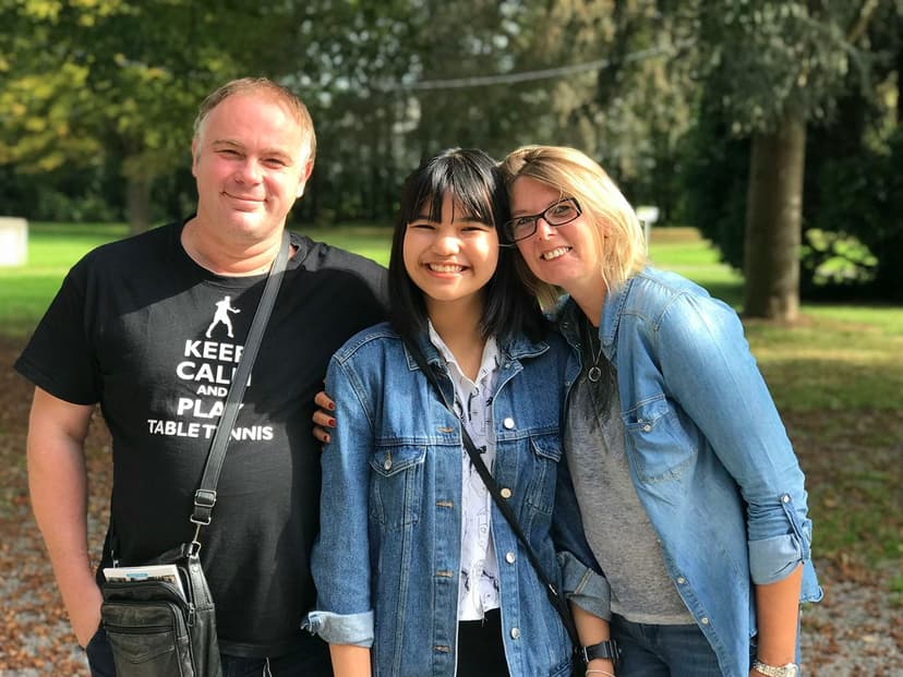 https://www.datocms-assets.com/118979/1738059466-photo-gallery-hs-belgium-wep-host-family.webp